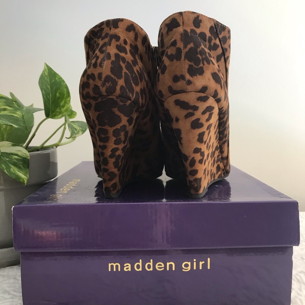 Leopard Booties - Picture 3 of 4